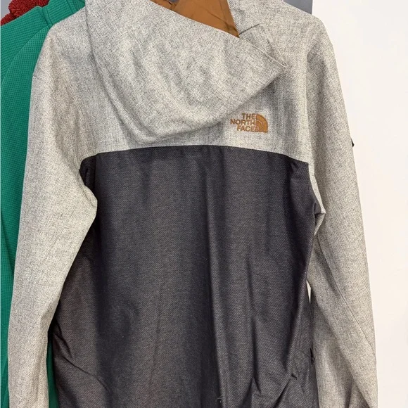 The North Face Jacket - Picture 4 of 4